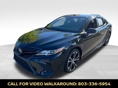 Used 2019 Toyota Camry L image 4