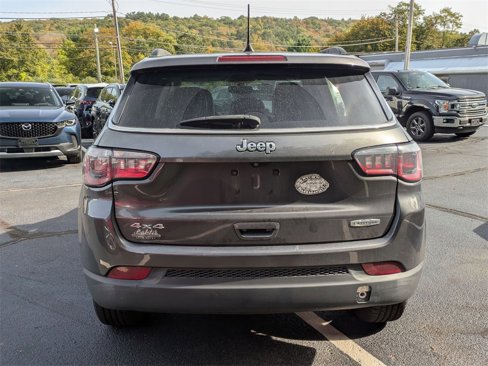 Used 2017 Jeep Compass Latitude w/ Popular Equipment Group image 3