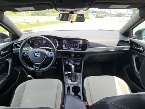 Used 2019 Volkswagen Jetta R-Line image 8