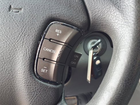 Used 2010 Hyundai Sonata GLS image 11
