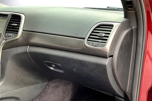 Certified 2018 Jeep Grand Cherokee Altitude image 17