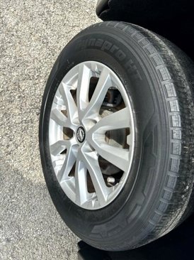 Used 2018 Nissan Rogue SV image 17