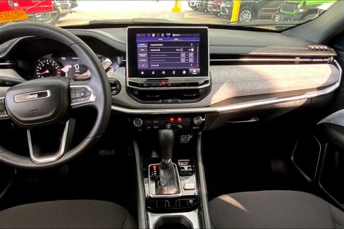 Certified 2023 Jeep Compass Sport image 15