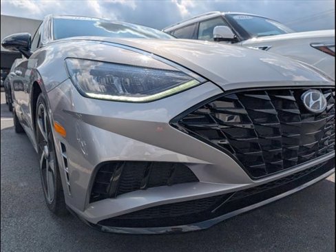 Used 2023 Hyundai Sonata SEL Plus image 19