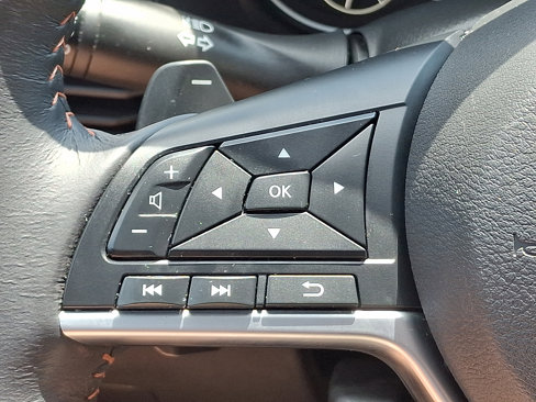 Used 2022 Nissan Altima 2.0 SR image 22