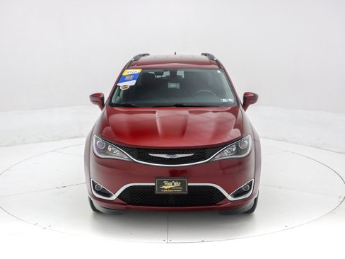 Used 2018 Chrysler Pacifica Touring-L image 11