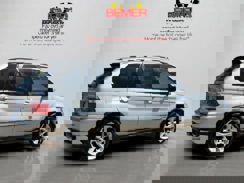 Used 2006 BMW X5 4.8is image 9