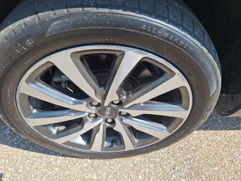 Used 2019 Lincoln MKC Reserve image 10
