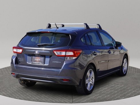 Used 2018 Subaru Impreza 2.0i image 2