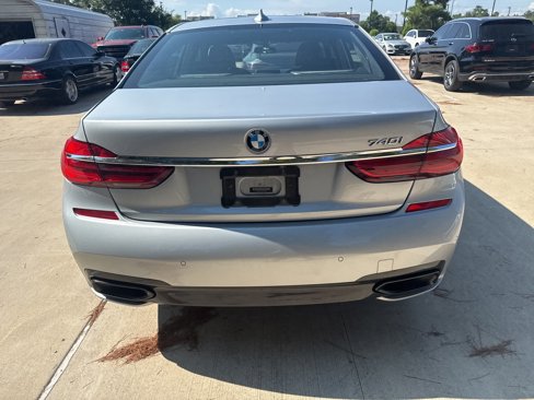 Used 2019 BMW 740i w/ Executive Package image 5