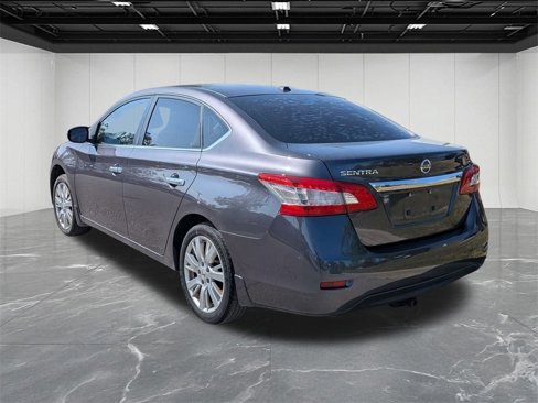 Used 2015 Nissan Sentra SL w/ SL Premium Package image 3