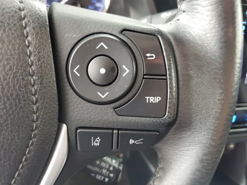 Used 2018 Toyota Corolla SE image 23