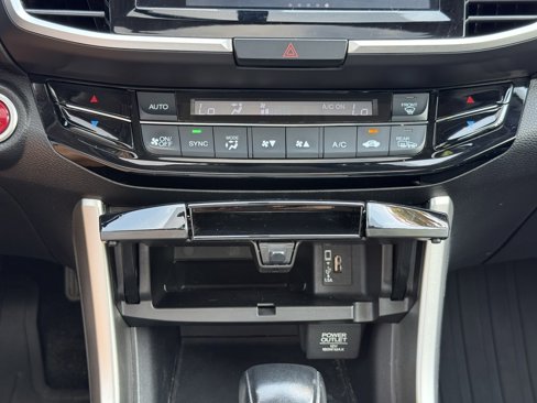 Used 2017 Honda Accord EX-L image 18