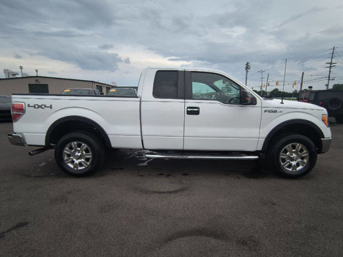 Used 2012 Ford F150 XLT w/ XLT Chrome Pkg image 5