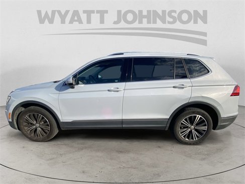 Used 2018 Volkswagen Tiguan SEL image 4
