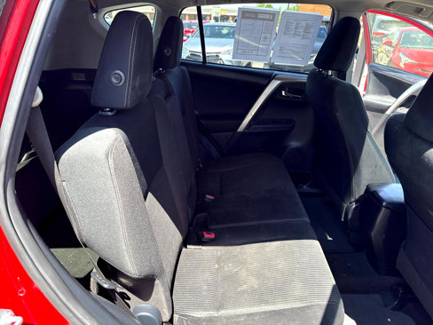 Used 2015 Toyota RAV4 XLE image 38