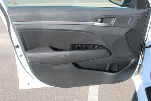 Used 2018 Hyundai Elantra SEL image 23