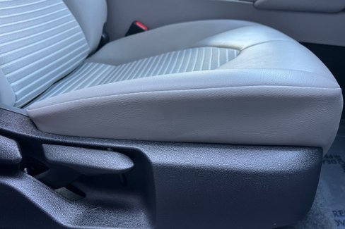 Used 2022 Toyota Camry SE image 23