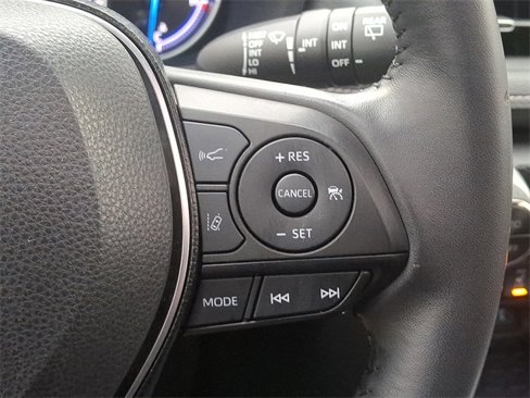 Used 2020 Toyota RAV4 Limited image 22