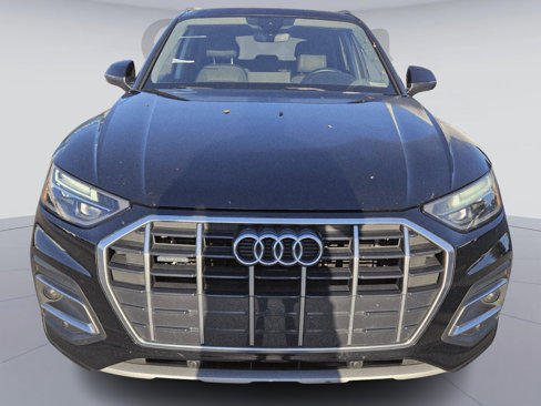 Used 2021 Audi Q5 Premium w/ Convenience Package image 9