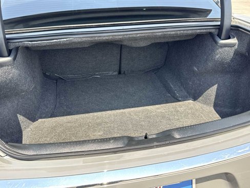 Used 2018 Chrysler 300 Touring w/ Driver Convenience Group image 26