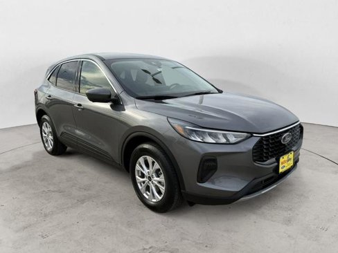 Certified 2023 Ford Escape Active w/ Tech Pack #2 image 3