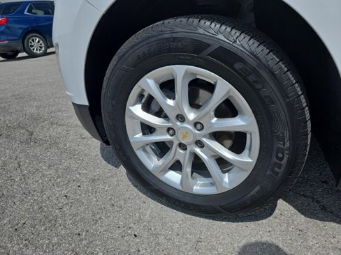 Used 2018 Chevrolet Equinox LT image 12