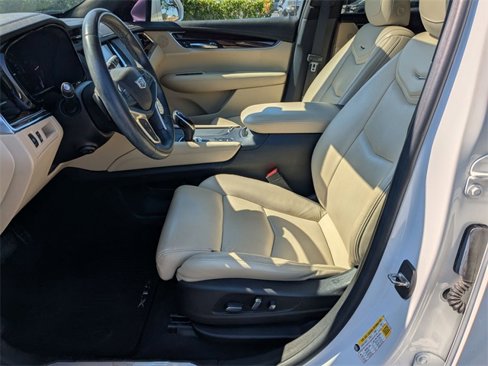 Used 2017 Cadillac XT5 Premium Luxury image 16