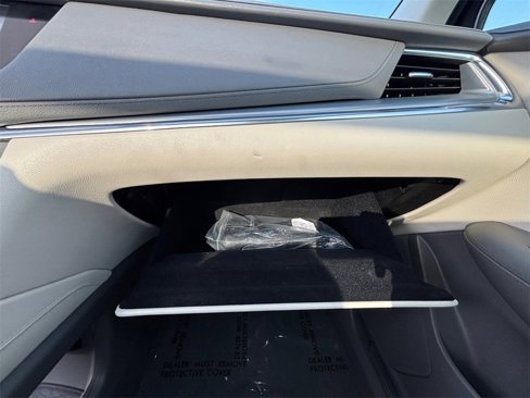 Used 2020 Cadillac XT5 Premium Luxury w/ LPO, Floor Liner Package image 66