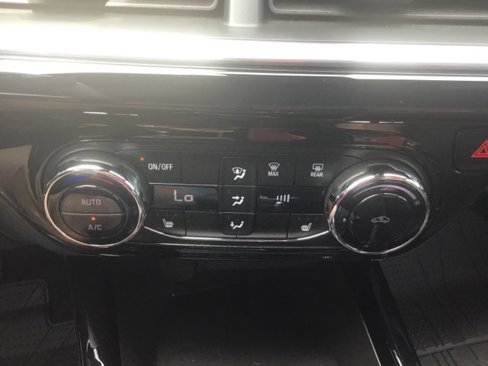 Used 2025 Chevrolet Trax RS w/ Driver Confidence Package image 17