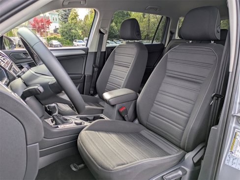 Used 2022 Volkswagen Tiguan S image 24