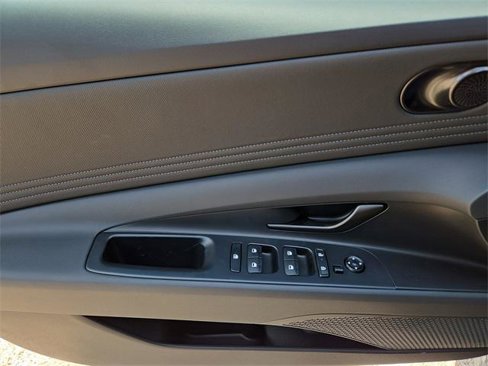 New 2025 Hyundai Elantra Sport image 10