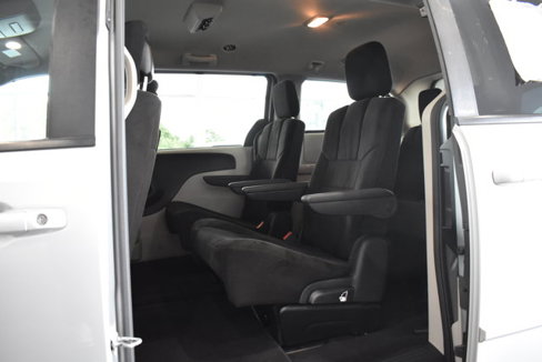 Used 2012 Dodge Grand Caravan SE image 31