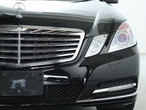 Used 2011 Mercedes-Benz E 350 4MATIC Sedan image 8