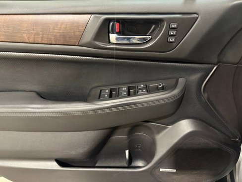 Used 2016 Subaru Outback 2.5i Limited image 13