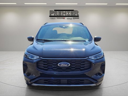 Used 2023 Ford Escape ST-Line image 2