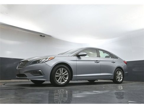 Used 2015 Hyundai Sonata SE image 29