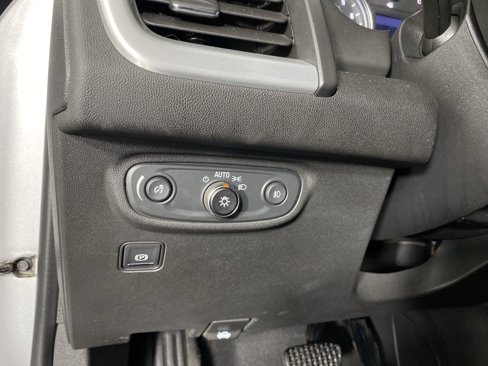Used 2020 GMC Terrain SLT image 24