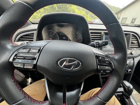 Used 2018 Hyundai Elantra Sport image 18