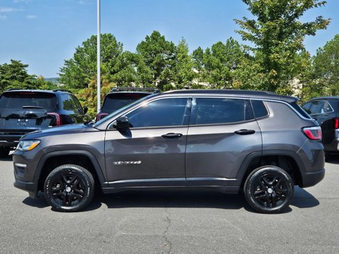 Used 2020 Jeep Compass Sport image 4