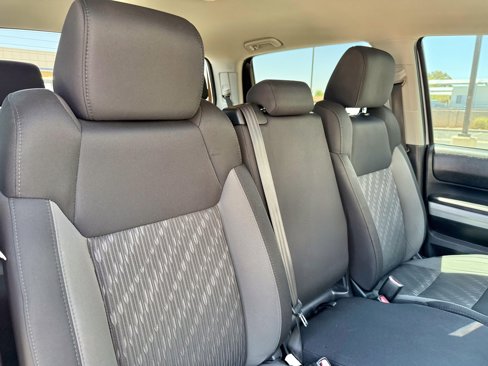 Used 2018 Toyota Tundra SR5 image 29