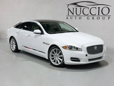 Used 2013 Jaguar XJ image 34