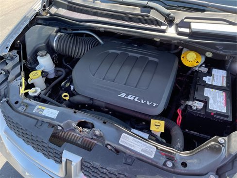 Used 2018 Dodge Grand Caravan GT image 27