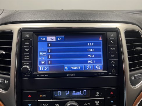 Used 2011 Jeep Grand Cherokee Overland image 22