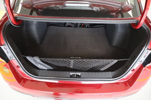 New 2025 Nissan Versa SR w/ Trunk Package image 35