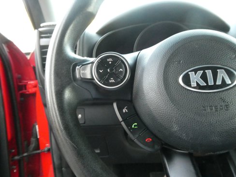 Used 2016 Kia Soul + image 16