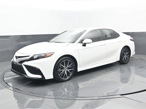 Used 2023 Toyota Camry SE image 22