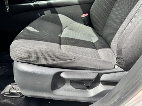 Used 2018 Toyota C-HR XLE image 16