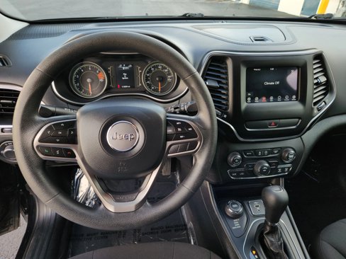 Used 2020 Jeep Cherokee Latitude image 7