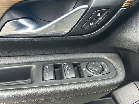 Used 2021 GMC Terrain SLE image 38